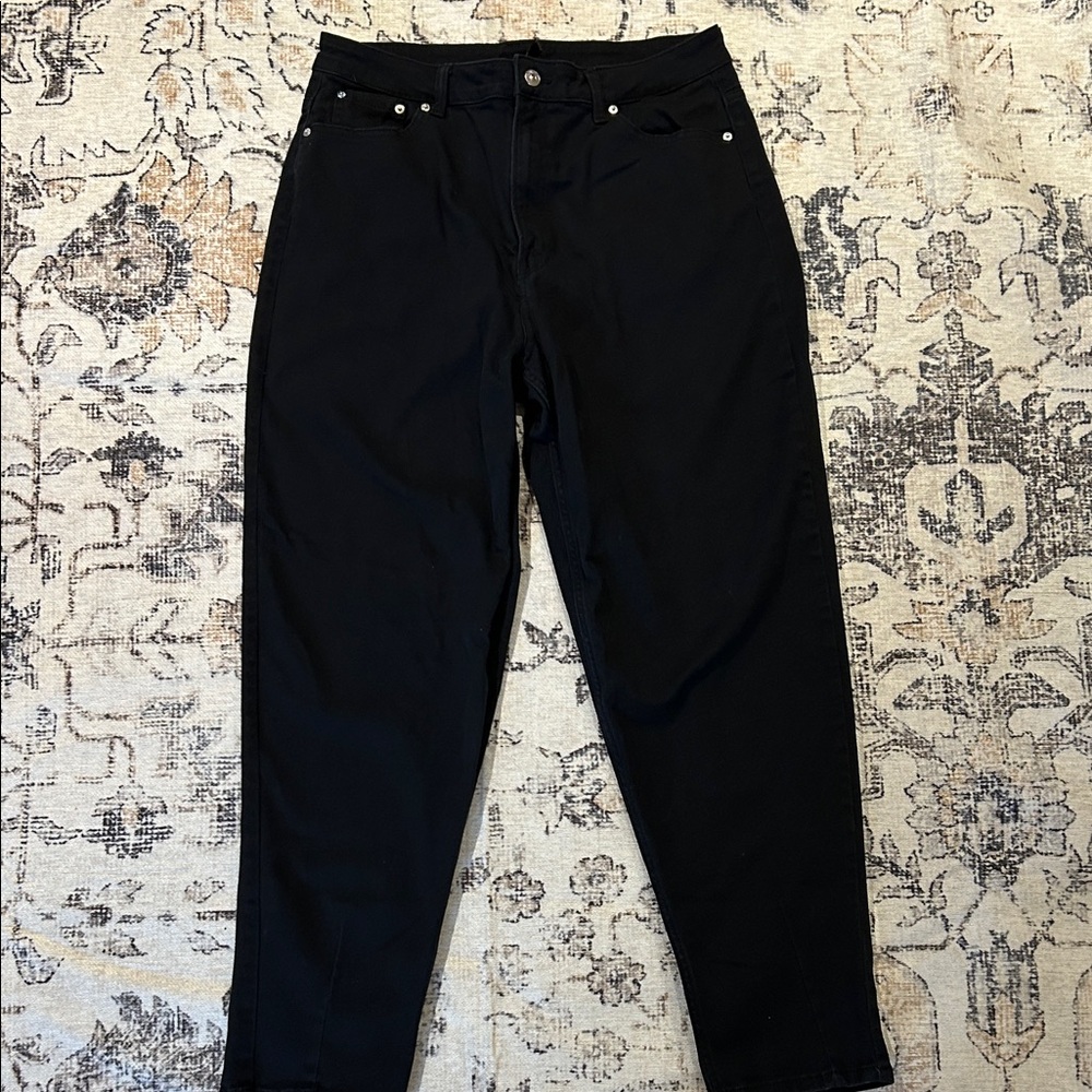 H&M Women's High Rise Mom  Jeans - Black - New never worn